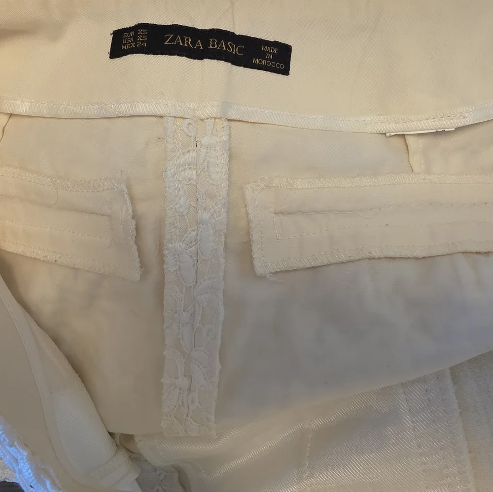 SALE Zara XS Ivory Shorts - Picture 10 of 10